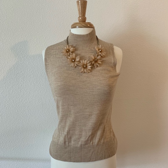 Ann Taylor sleeveless turtle neck sweater blouse - Picture 2 of 4